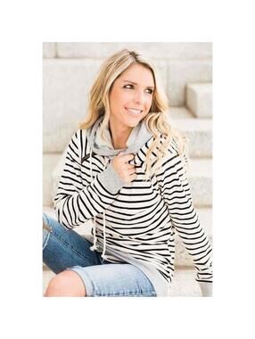 AMPERSAND AVENUE NWT WOMENS DOUBLEHOOD SWEATSHIRT - TAN|BLACK STRIPE-LARGE